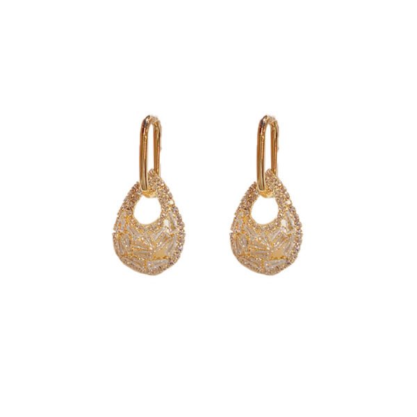 earring